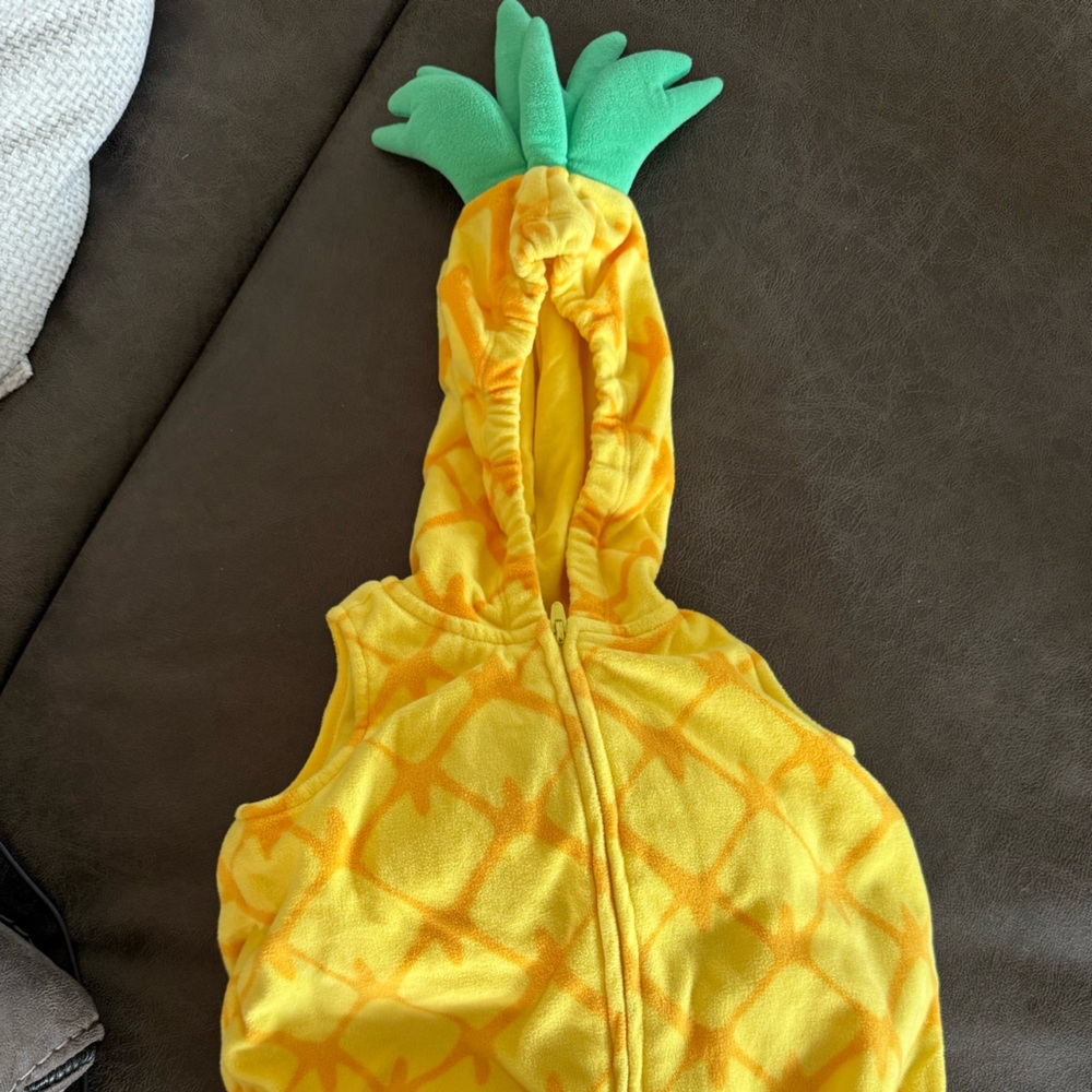 Pineapple costume 6-9 months